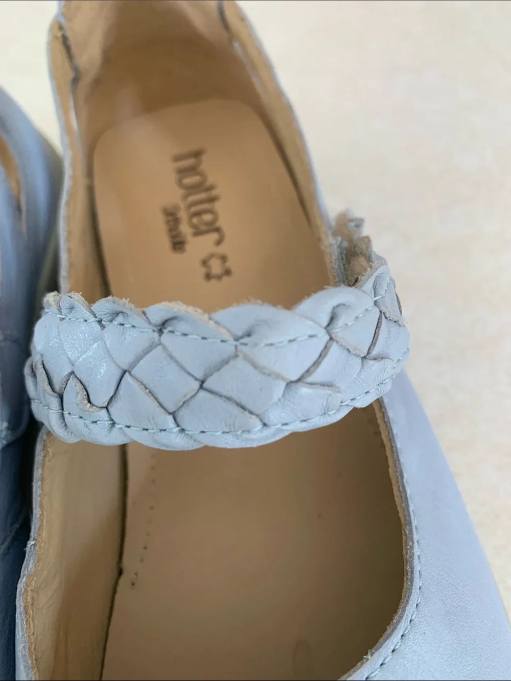 hotter Shake Leather Powder Blue Braided-Strap Mary Jane Flats Women’s Size 8